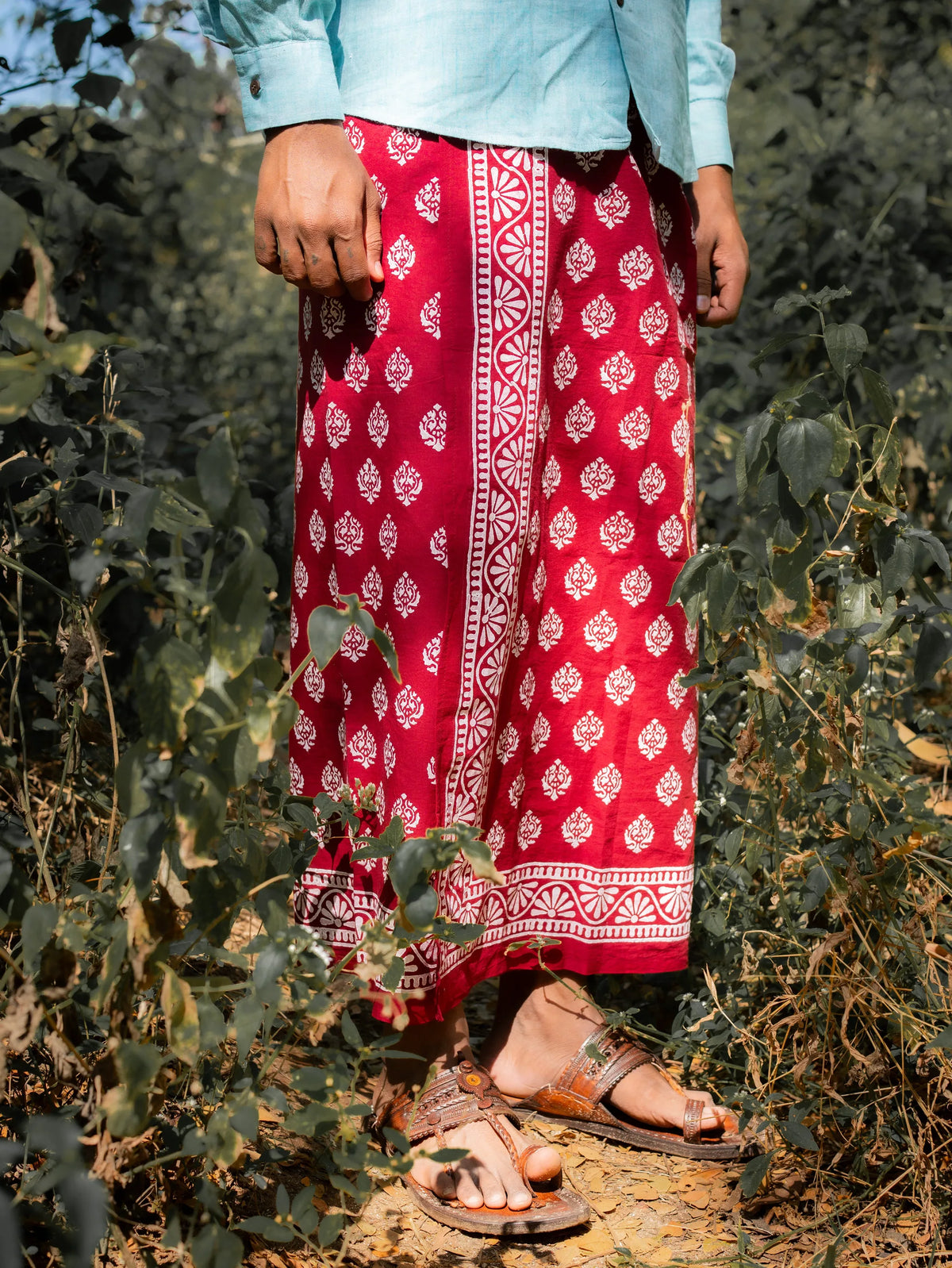 Kora Khaadi Dhoti Floral| Motif |Utsav| Lungi | Veshti | Pancha Wrap