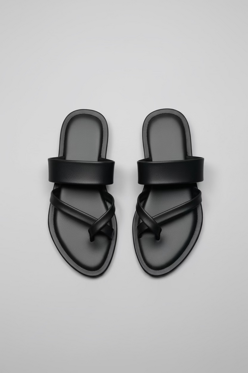 Kaal Angutha Kolhapuri chappal, handcrafted black leather sandal with signature toe-ring by NIIRA